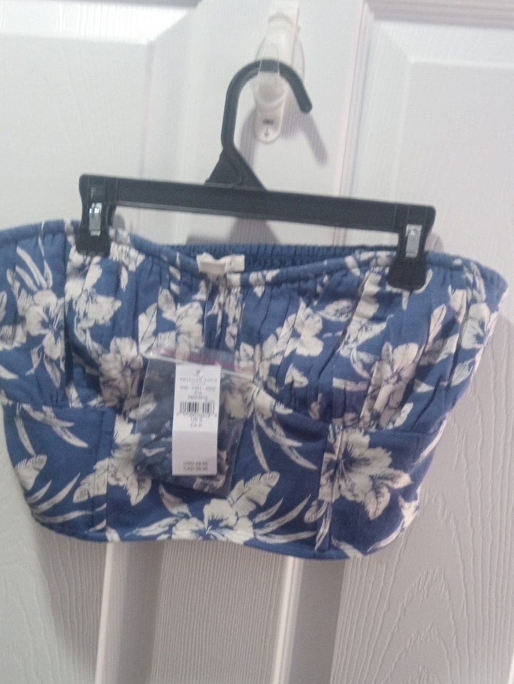 AE: BUSTIER SMOCKED TOP
